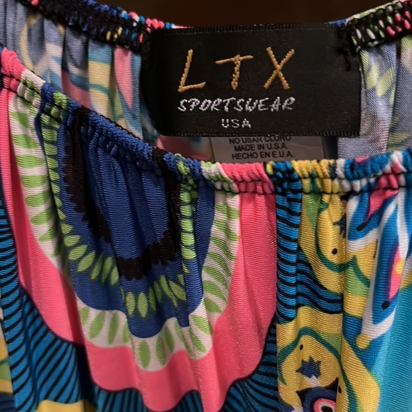 Like new medium vibrant off the shoulder - Picture 4 of 5